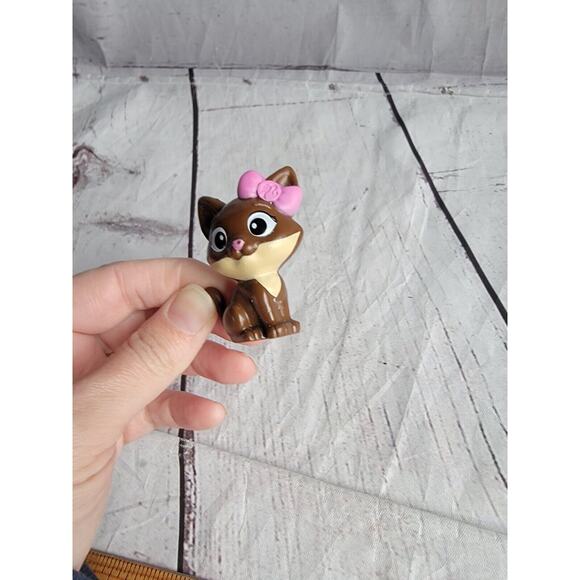 Mattel Barbie Mini Kitty Cat Kitten Figurine brown cat pink bow - Picture 2 of 4